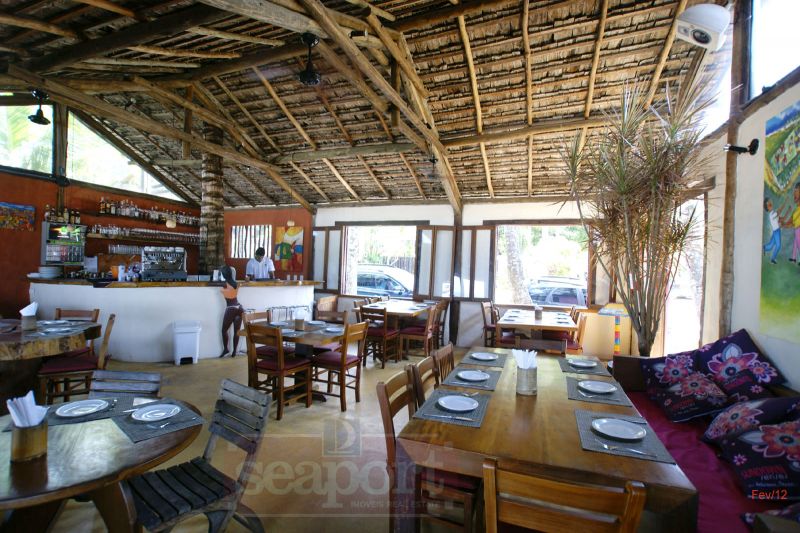 Restaurante vizinho, frente mar Badauê