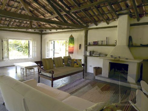 Sala de Estar e Lareira 