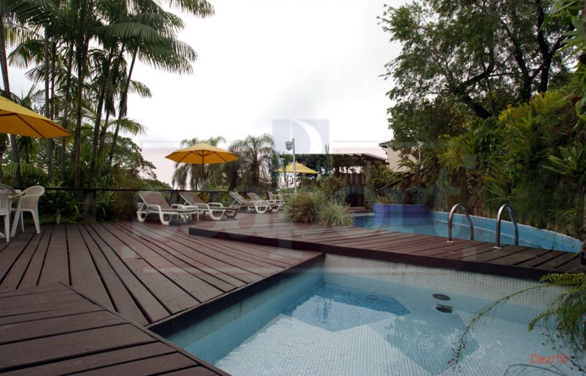 Piscina do Cond. com Vista para o Mar 