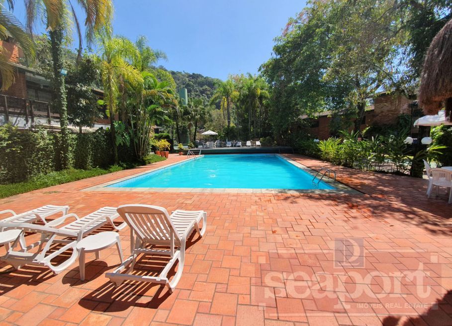 Piscina do Condominio 