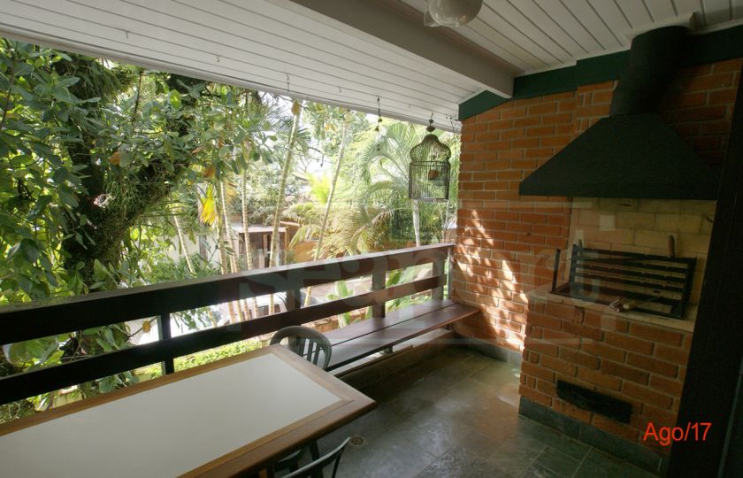 Varanda com Churrasqueira 