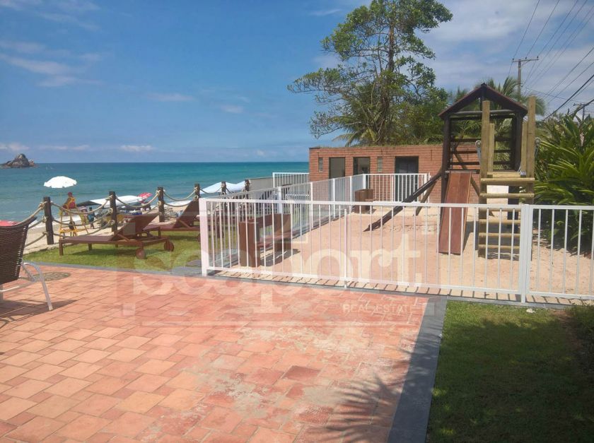 Deck Frente ao mar 