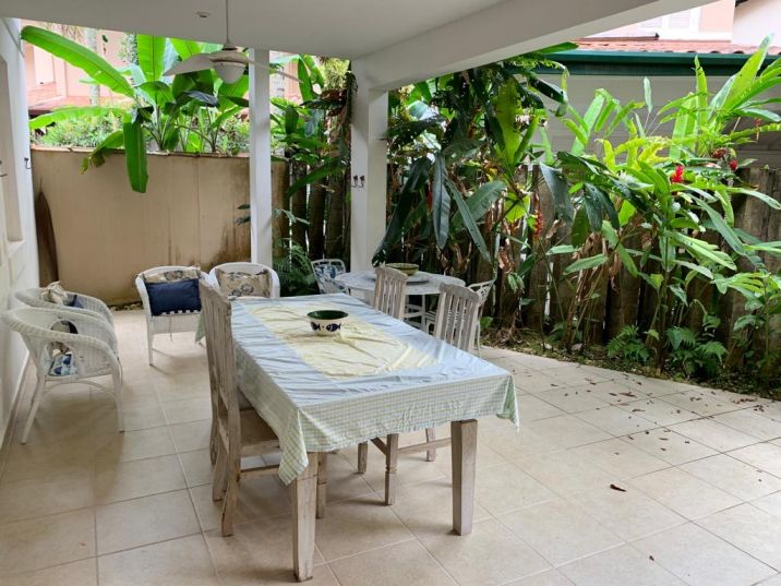 Varanda e churrasqueira 