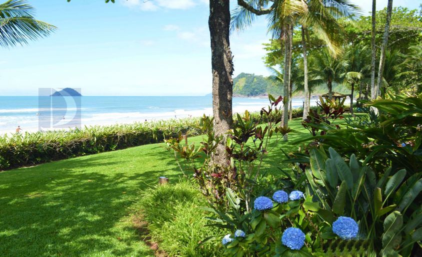 Jardim do CondomÃ­nio Frente ao Mar 