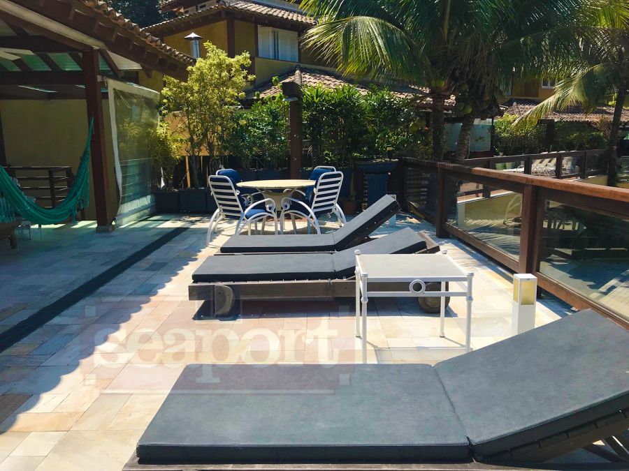 Vista panorÃ¢mica para o mar 