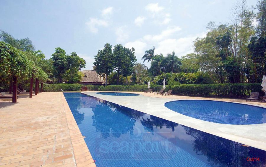 Piscina do CondomÃ­nio