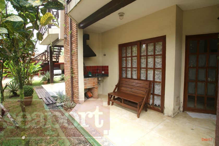 Varanda e Churrasqueira