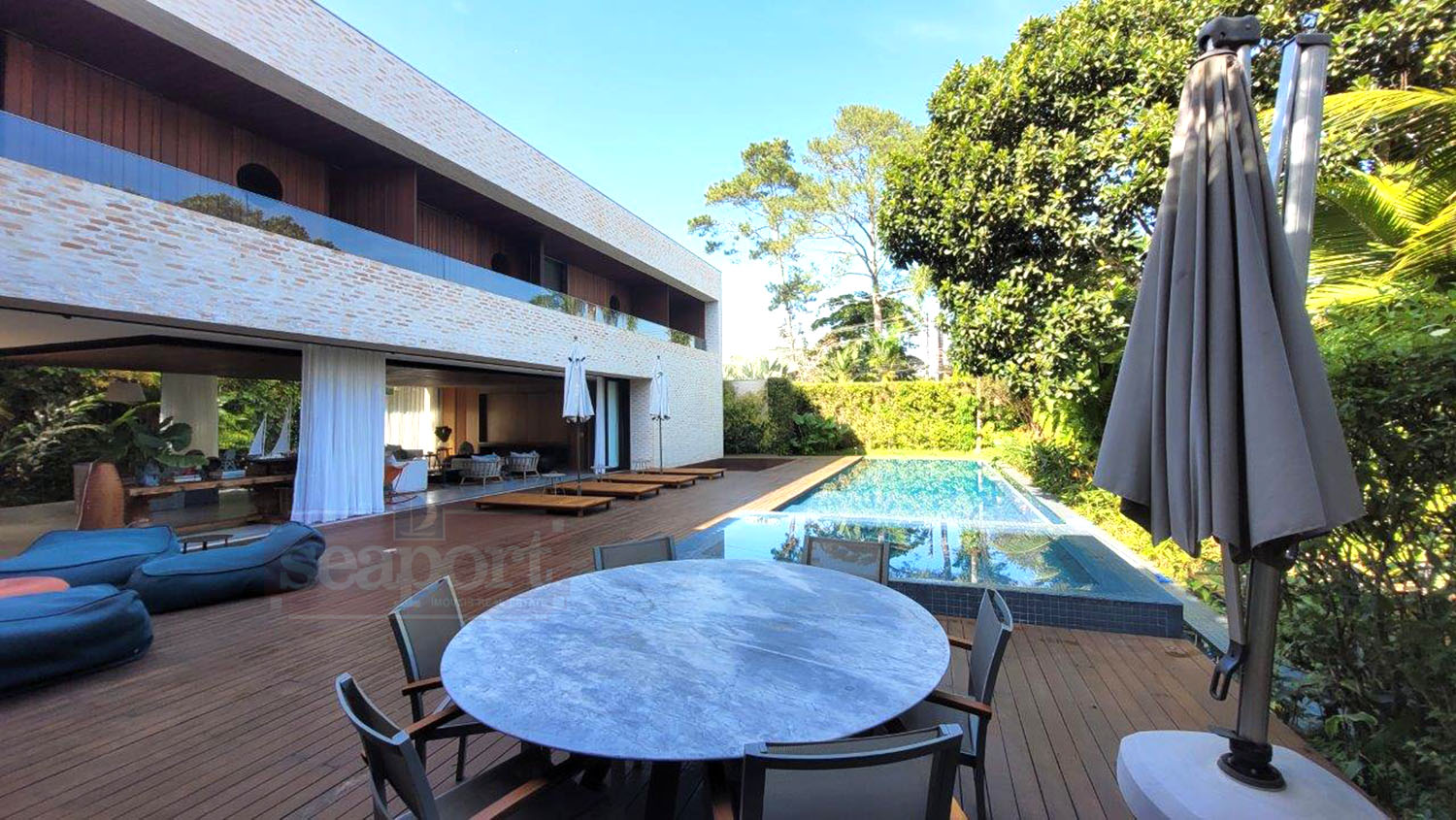 Fachada Deck e Varanda 