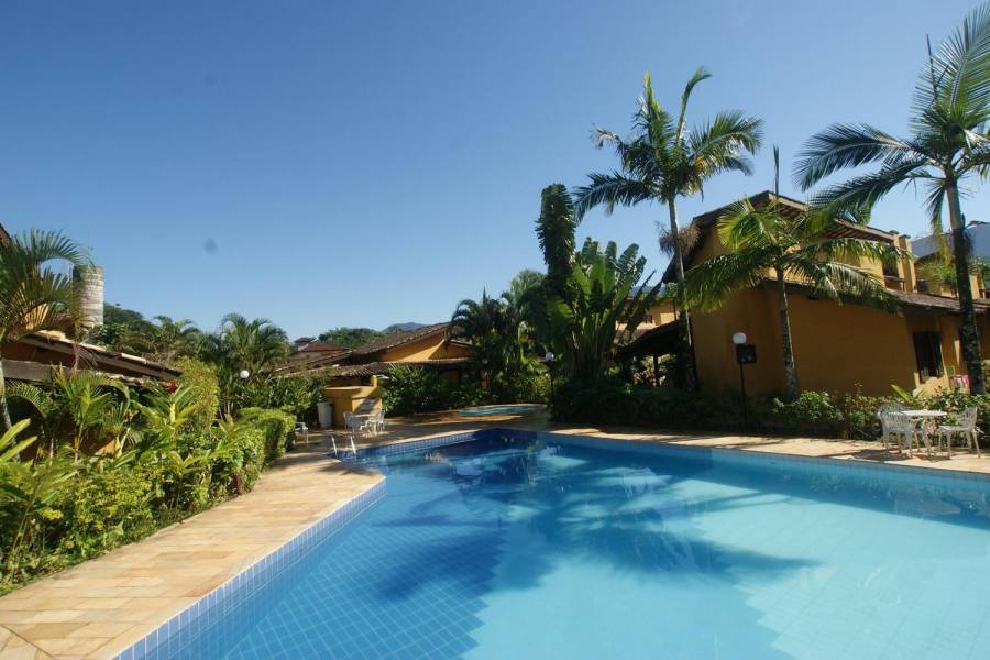 Piscina do condomínio 