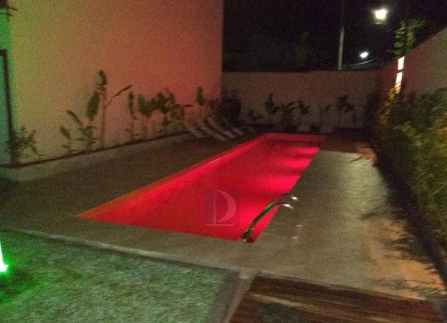 Piscina do condomínio 