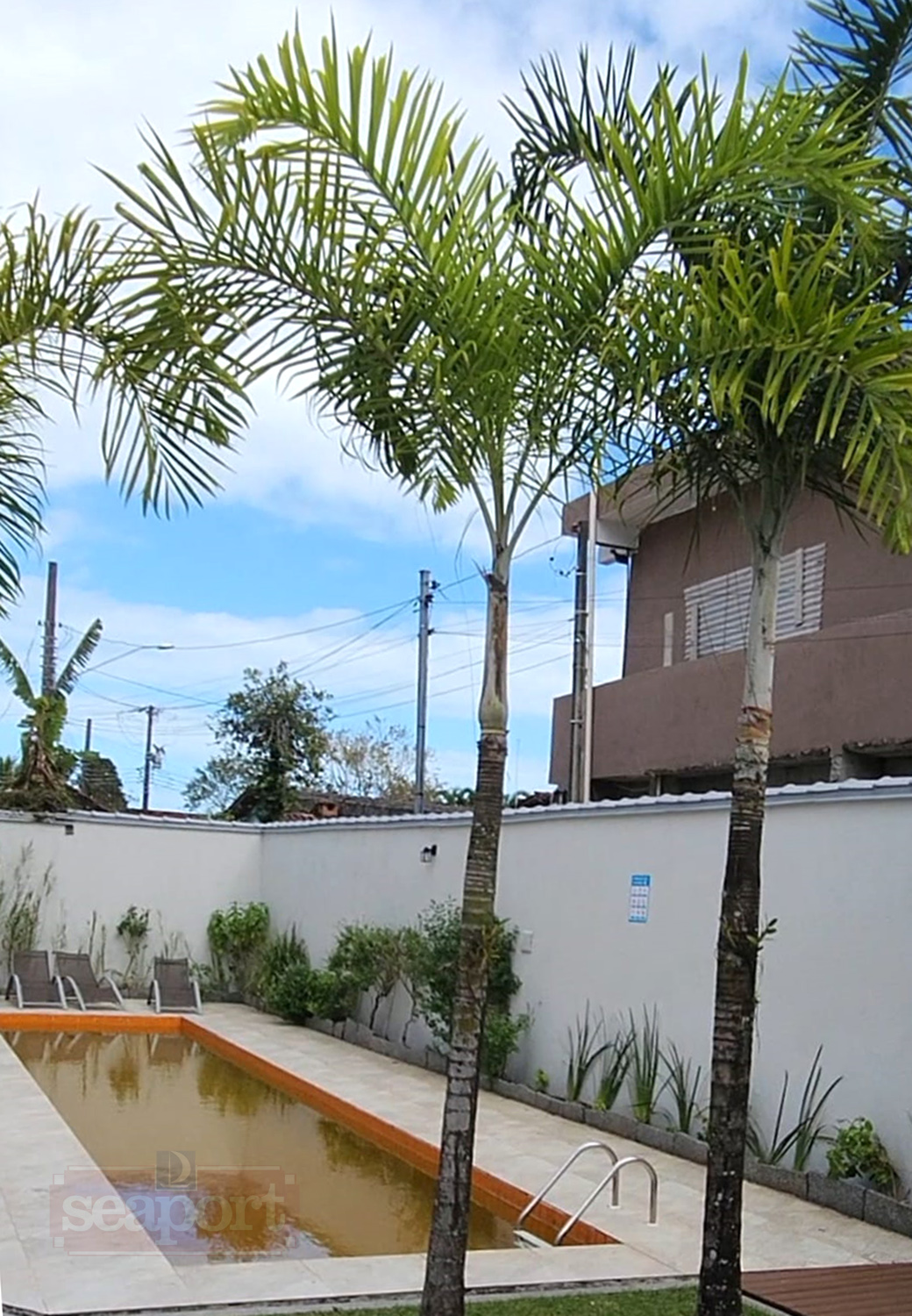 Piscina do condomínio 