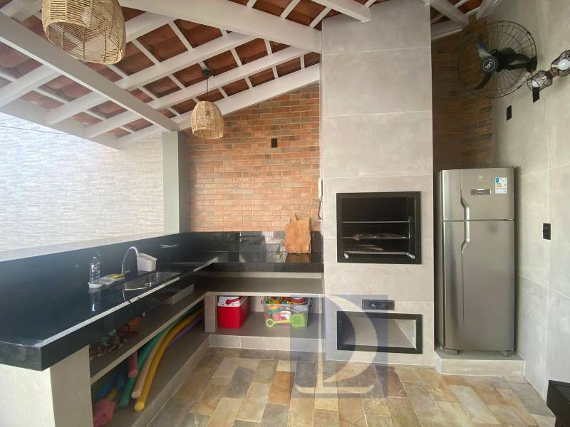 Varanda e churrasqueira 