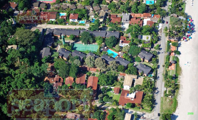 Condomínio Frente ao mar 