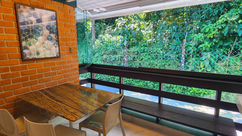 Varanda integrada churrasqueira 