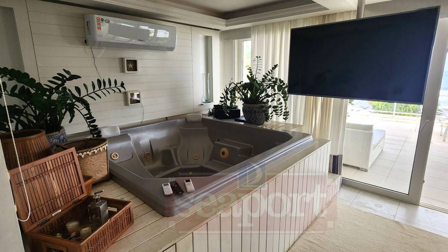 Suíte Master Jacuzzi 