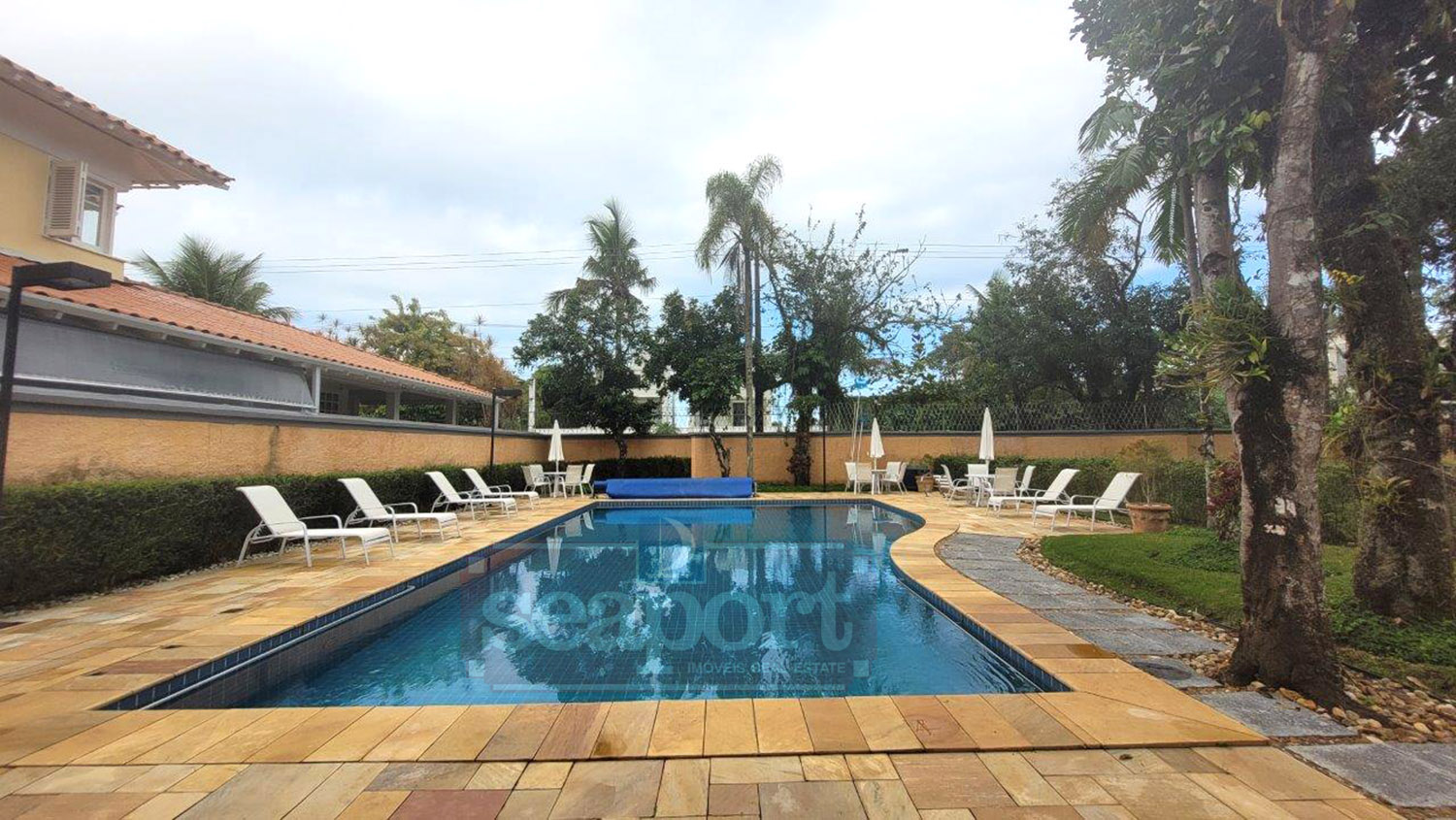 Piscina1 do condomÃ­nio 