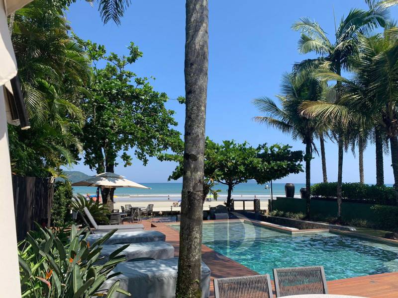 Piscina Frente ao Mar 