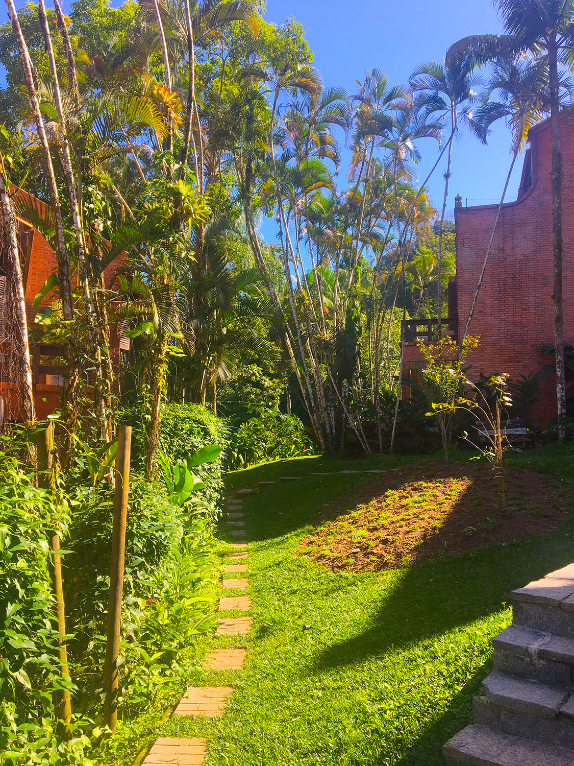 Passagem de acesso para piscina 