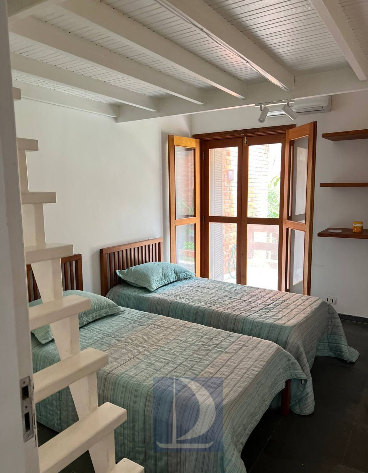 Quarto 3 com 2 camas solteiro (colchões novos com 36cm de altura!)