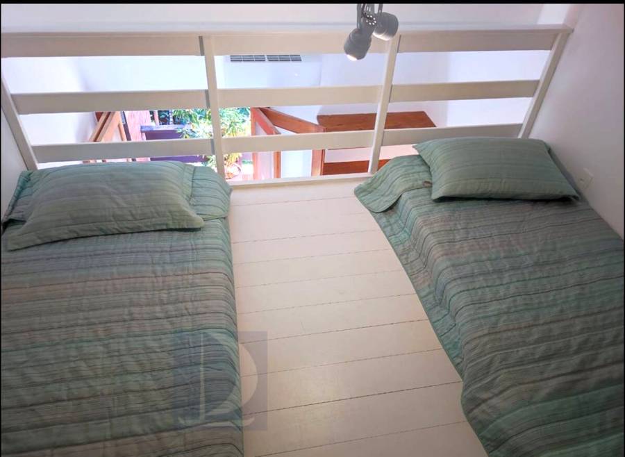 Quarto 3 com Mezanino com 2 colchões (na vdd são 4 colchões, base mais o de cima)