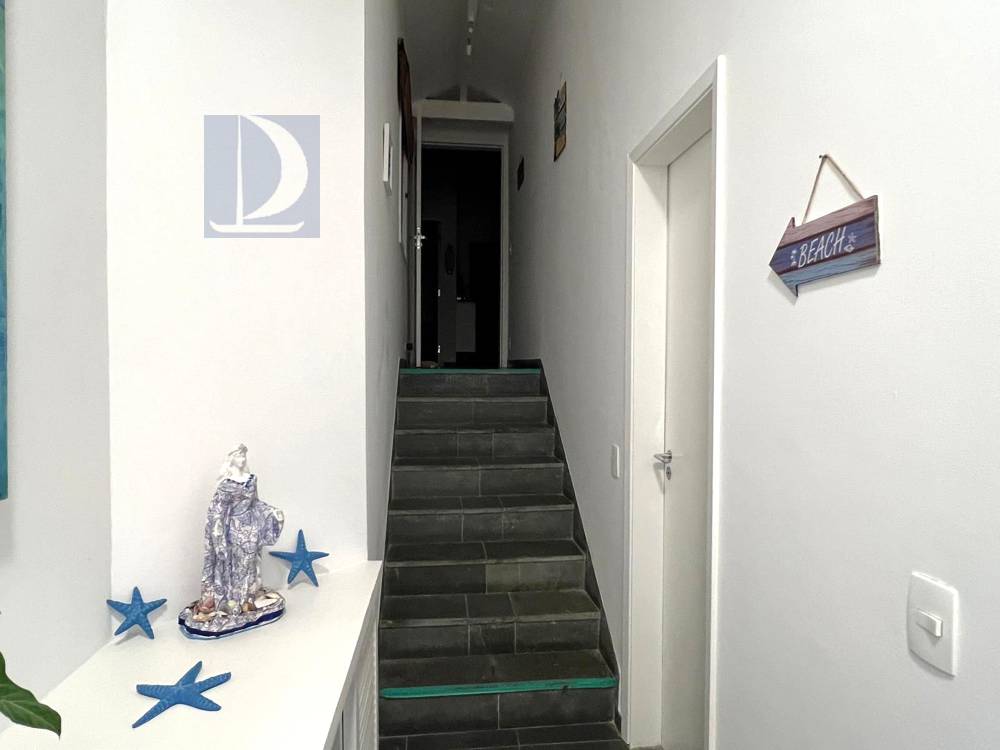 Essa é a localização do banheiro acima