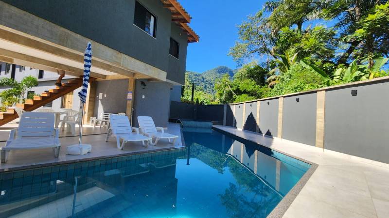 Piscina Privativa e Varanda 