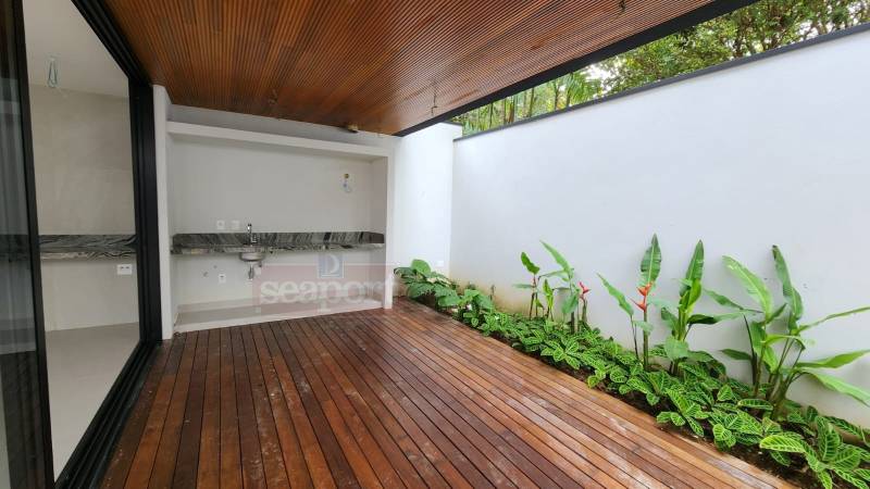 Varanda e churrasqueira 