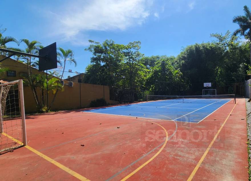 Piscina churrasqueira quadra 