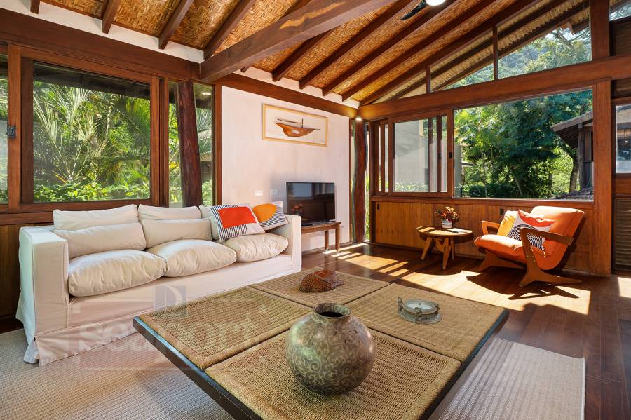 Sala de estar em cima 