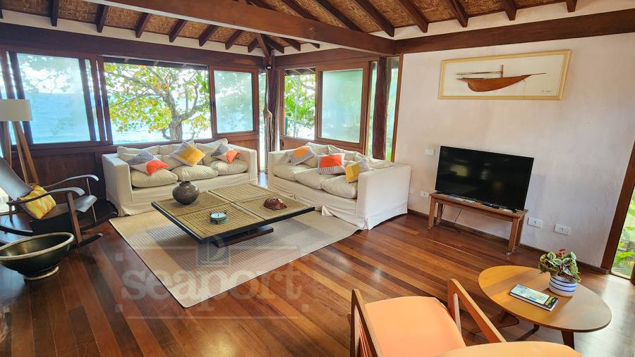 Sala de estar em cima 