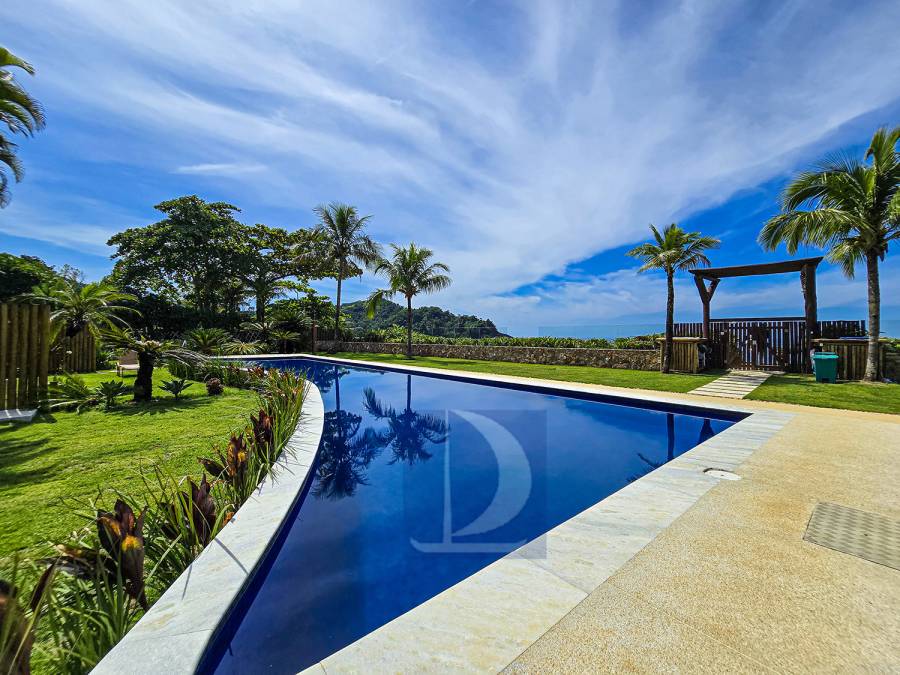 Piscina Frente ao Mar 