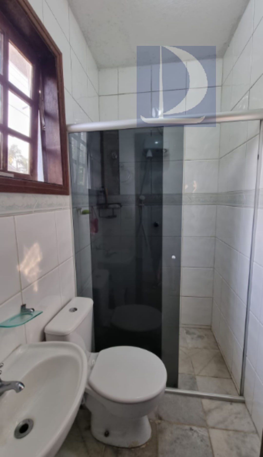 Banheiro da suíte externa 