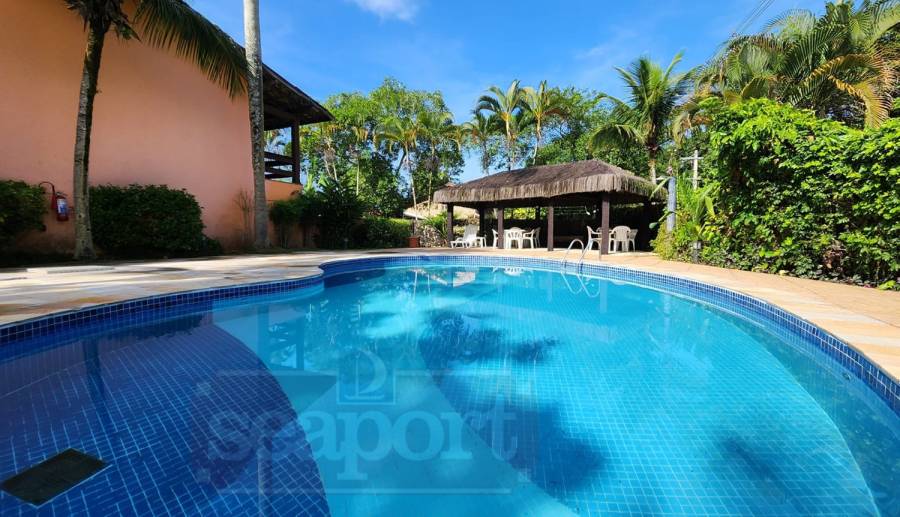 Piscina do condomínio Piscina do condomínio