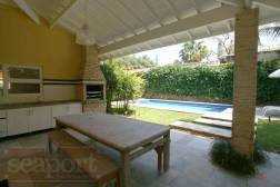 Varanda e churrasqueira