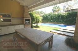 Varanda e churrasqueira