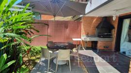 Varanda com churrasqueira