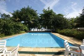 Piscina do condomÃ­nio