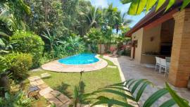 Varanda e Piscina Privativa 