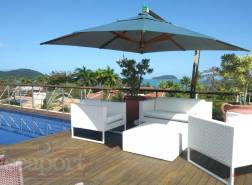 Piscina e Deck
