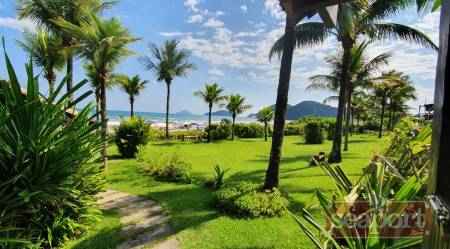 Jardim e Playground Frente ao Mar 