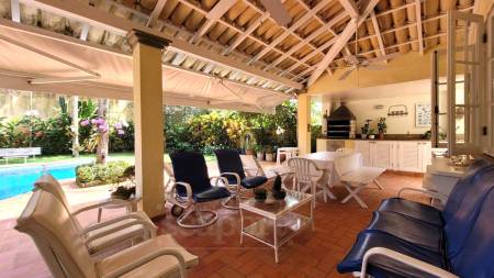 Varanda e Piscina 