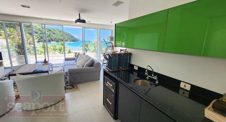 Mezanino Home Teather Lounge