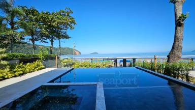 Piscina Frente ao Mar 