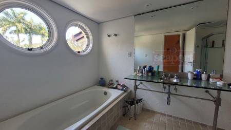 Suite1Wc