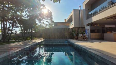 Piscina Frente ao Mar 