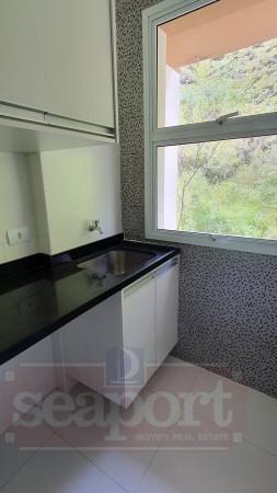 Cozinha e Área de Serviço Cozinha e Área de Serviço