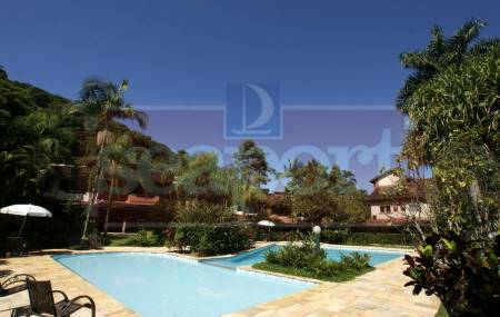 Piscina do condomÃ­nio 