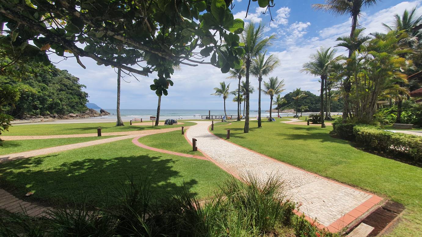 Jardim do condomÃ­nio Frente ao mar 