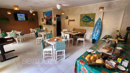 Sala do restaurante onde café da manhã fds, feriados e temporada