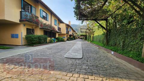 Rua  Interna do condomí­nio 